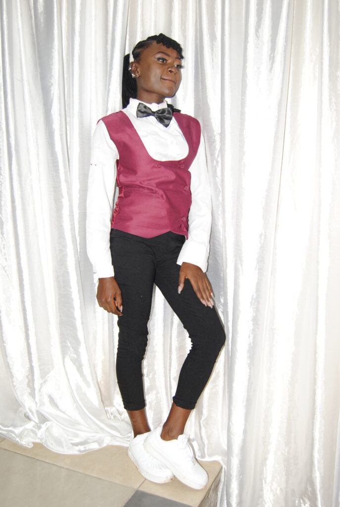 Jacqueline Mwamba pose