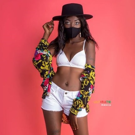 Candy Kambole Shakes up her Style flaunting her clear abs