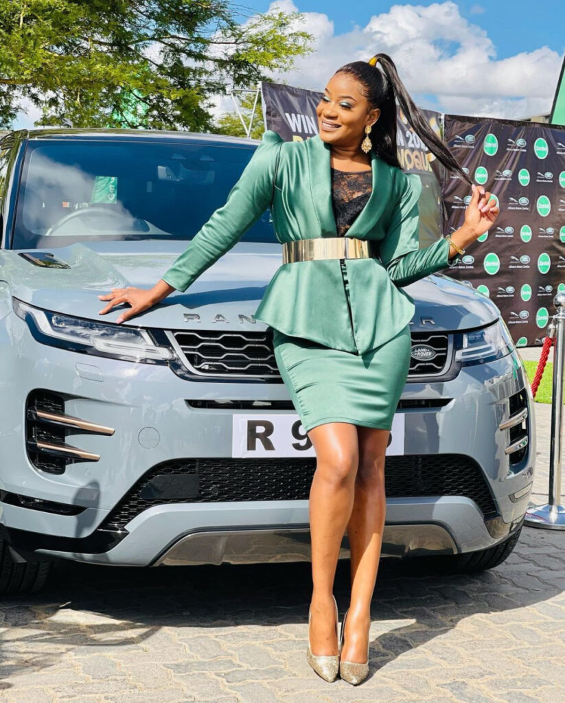 Mutale Mwanza’s Get-up at the Official Launch of the Zamtel Win a Range Rover Competition