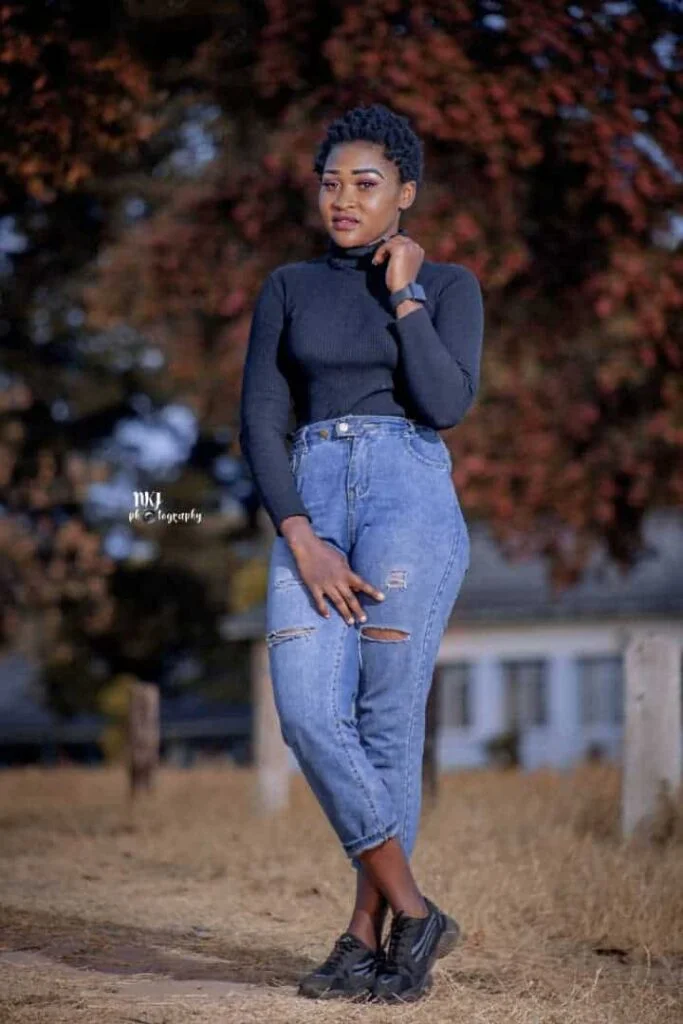 Stunning Looks of Naji Served Over the Weekend - Violet Beauty Kundananji