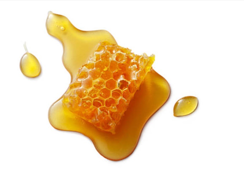 6 Amazing Health Benefits of Raw Honey