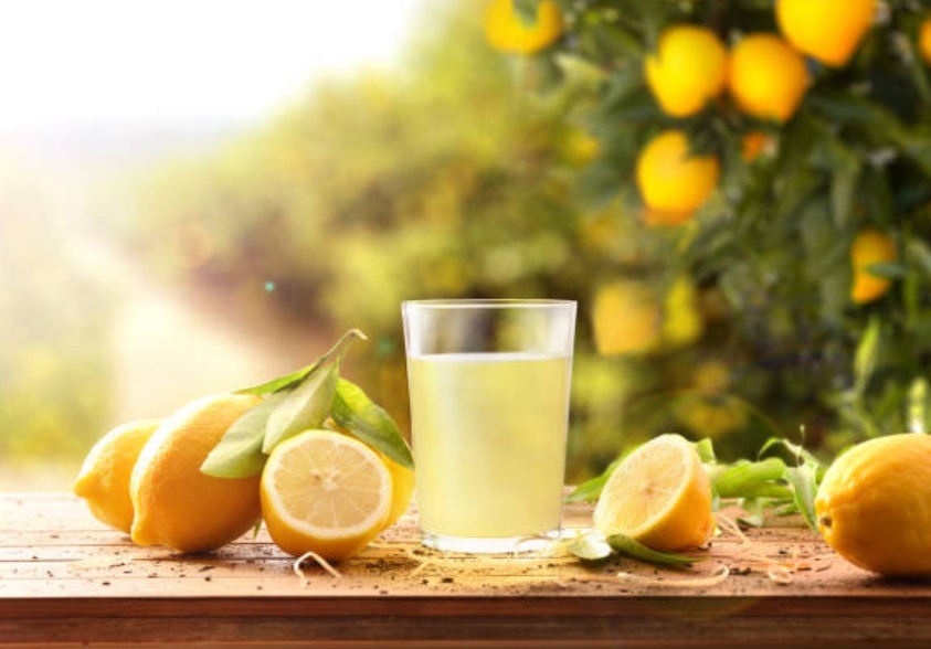 Lemon water benefits, benefits of drinking lemon water, benefits of lemon water, how to make lemon water and lemon water side effects