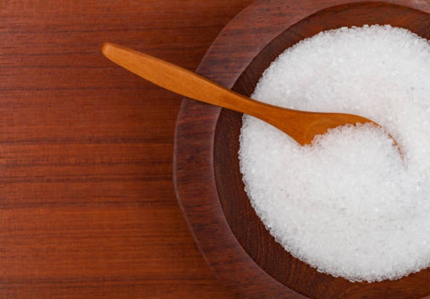 13 Epsom Salt Uses That Go Way Beyond A Relaxing Bath