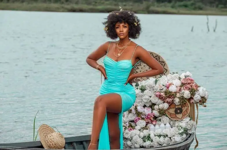 Model and actress, Christina Tintin Sakala, sets the internet on fire with her new hot bikini photo. The beauty steps on necks as she lets it fall under her thirst trap.