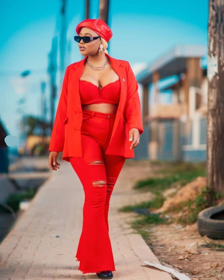 Hot Cleo Ice Queen