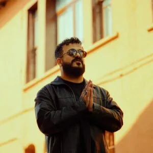 Roman Olur Yazsam Seni MP3 indir Shergi - Roman Olur Yazsam Seni feat Velet.